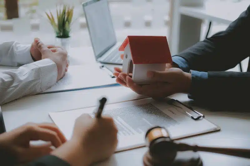 Les missions d'un avocat spécialisé en droit immobilier à Rennes